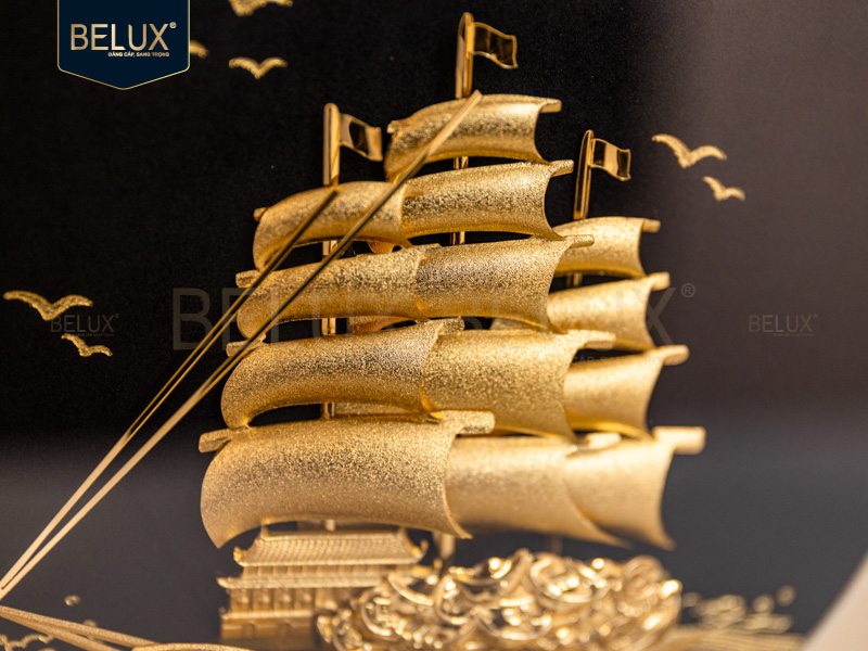 Tranh thuận buồm xuôi gió dát vàng 24k 20x20cm